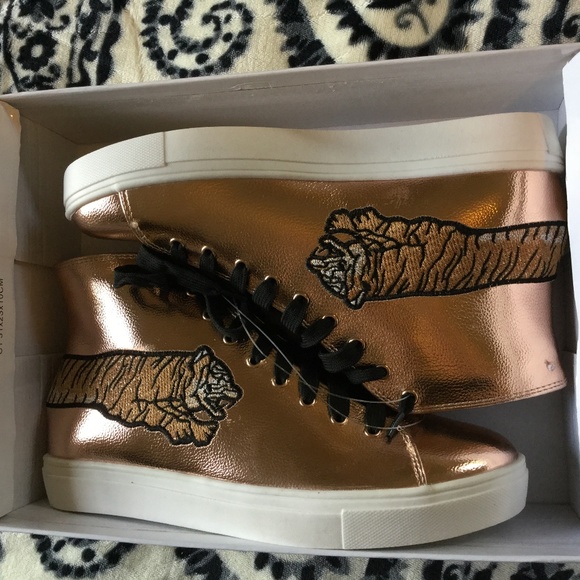 Cape Robbin Shoes - New Cape Robbin Rose Gold Tiger Embroidered Sneaks